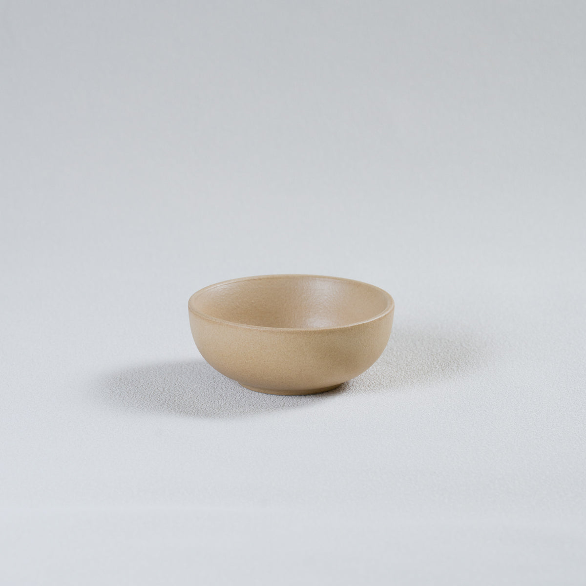 Loveramics, D068-113BMS, Er-go!, Dining, Low Bowl (S), Matte Sand, Dishwasher Safe, Microwave Safe, Freezer Safe, Oven Safe, Stackable