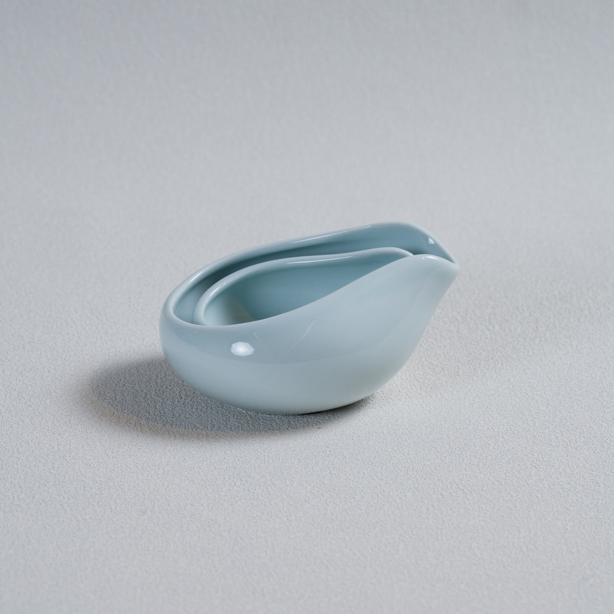 #colour_Celadon Blue