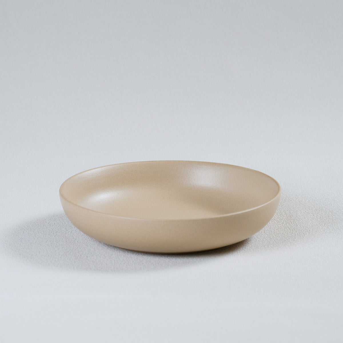 Loveramics, D068-107BMS, Er-go!, Dining, Soup Plate (L), Matte Sand, Dishwasher Safe, Microwave Safe, Freezer Safe, Oven Safe, Stackable
